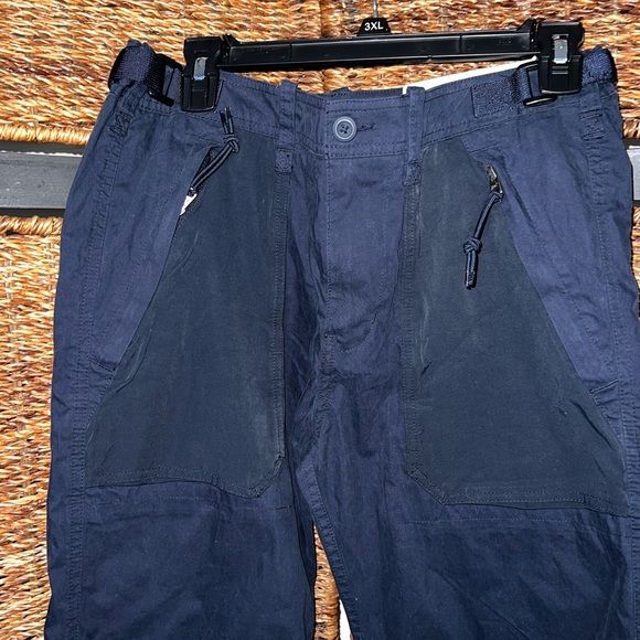 Abercrombie And Fitch cargo pants - Picture 4 of 9
